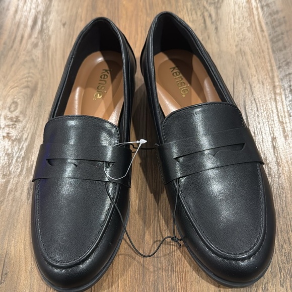 Classic Black Loafers - Picture 1 of 7